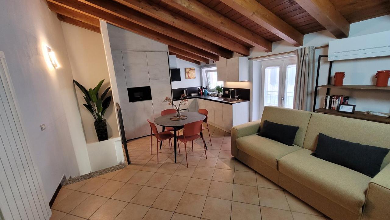Dimora Larius Apartment Комо Екстериор снимка