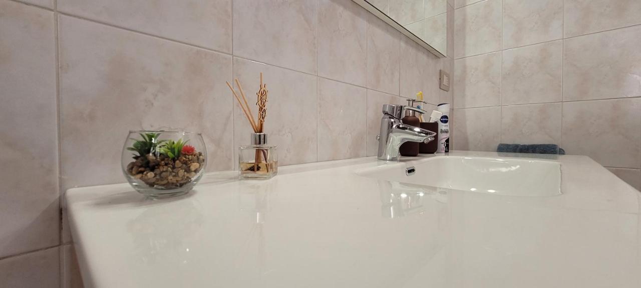 Dimora Larius Apartment Комо Екстериор снимка